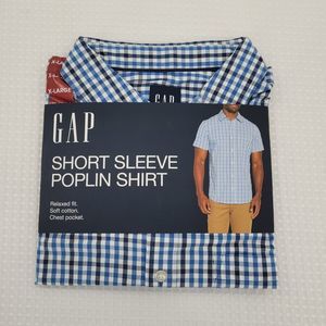 GAP Men's Short Sleeve Button Down Collared Poplin Shirt Size XL